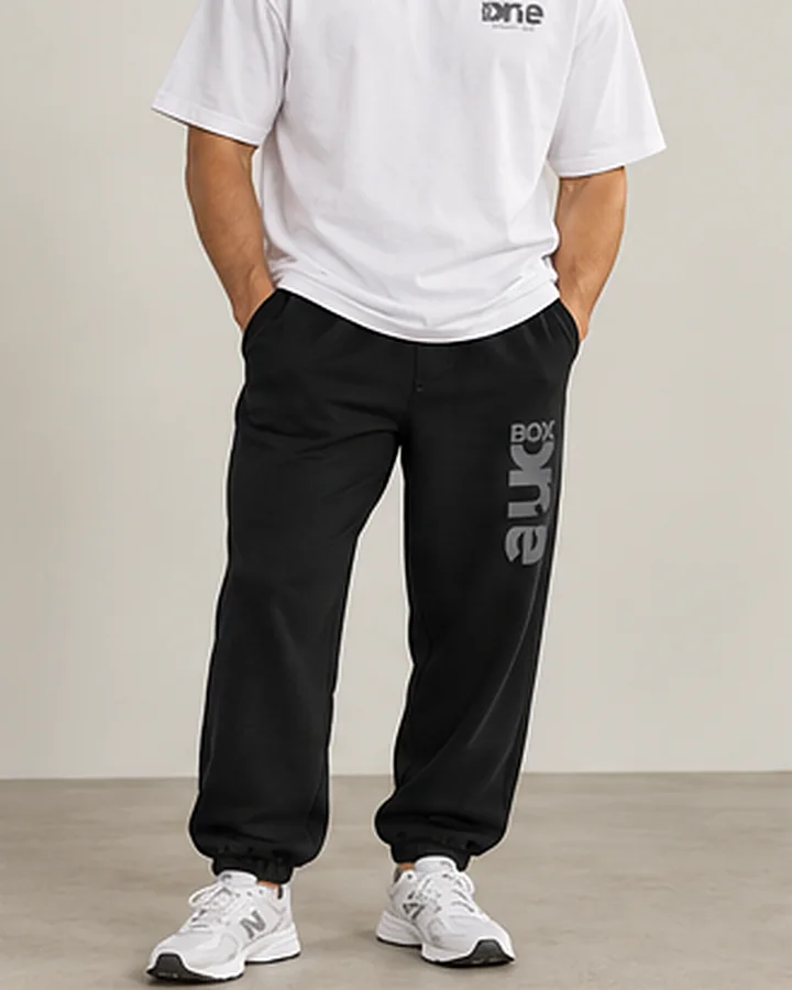 Classic Joggers i kulsort med hvid Oversized Box T-shirt